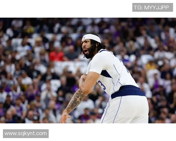 马刺与魔术激战正酣NBA赛场精彩对决引发球迷热议